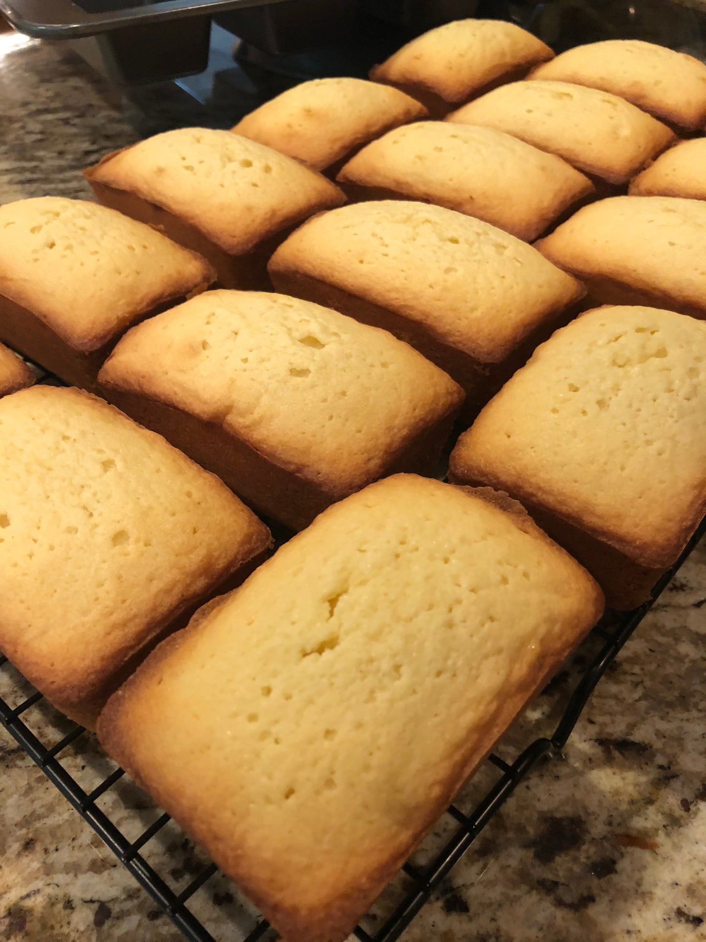 Cream Cheese Pound Cake Mini's (6)