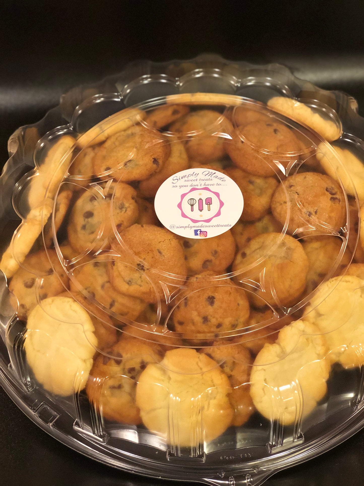 Chocolate Chunk Cookies (1 Dozen)